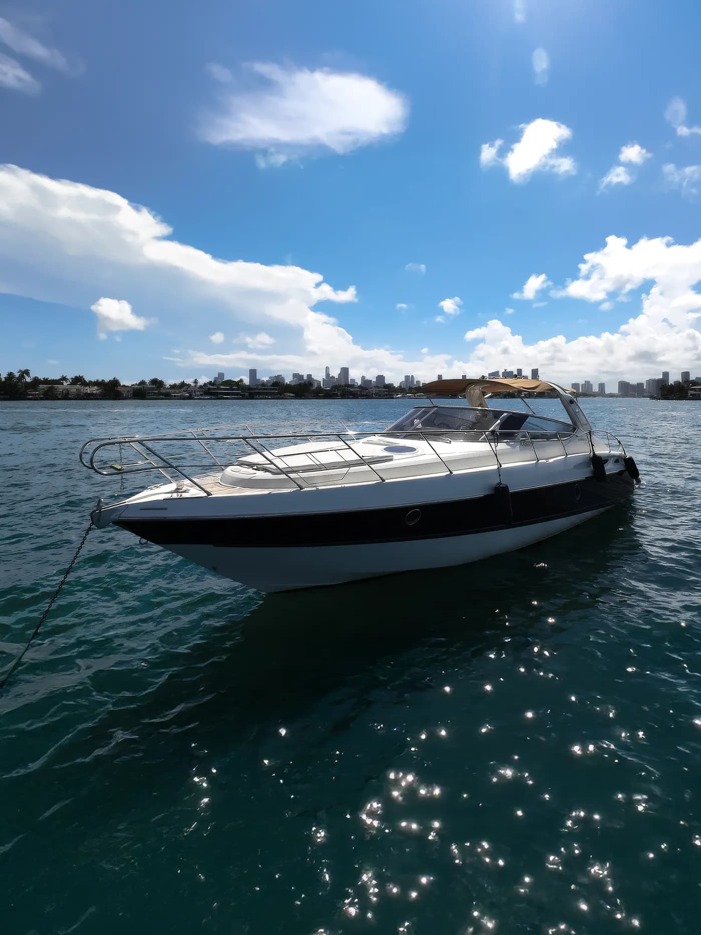 The Cranchi 45 — profile on the water
