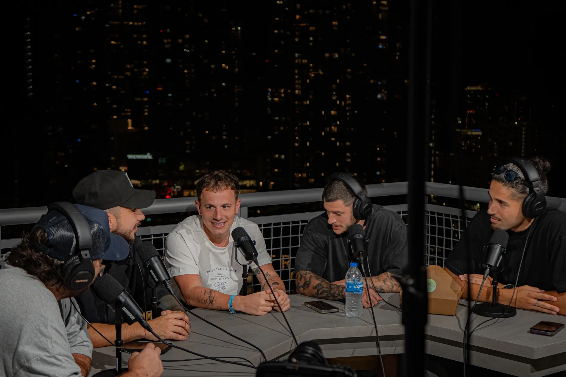 The full table on the rooftop set