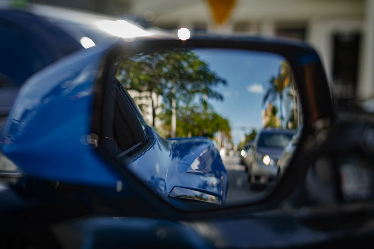 Corvette Stingray — side-mirror reflection detail